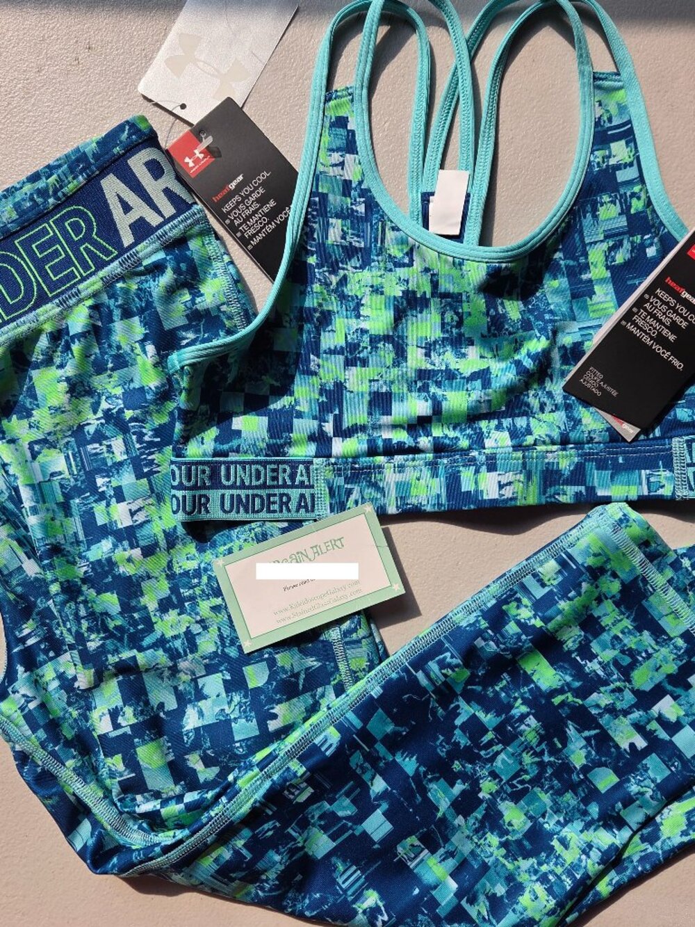 Under Armour Capri Leggings w/ Coordinating Sports Bra ~ Size Large